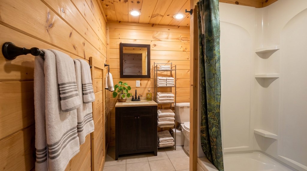 1693 CHATUGE SHORES, HIAWASSEE GA 30546