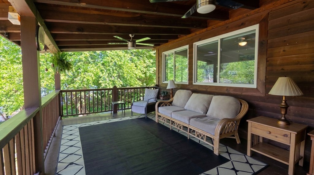 1693 CHATUGE SHORES, HIAWASSEE GA 30546