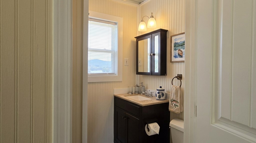 1693 CHATUGE SHORES, HIAWASSEE GA 30546