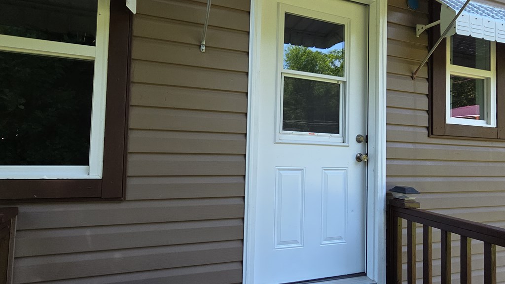 1693 CHATUGE SHORES, HIAWASSEE GA 30546