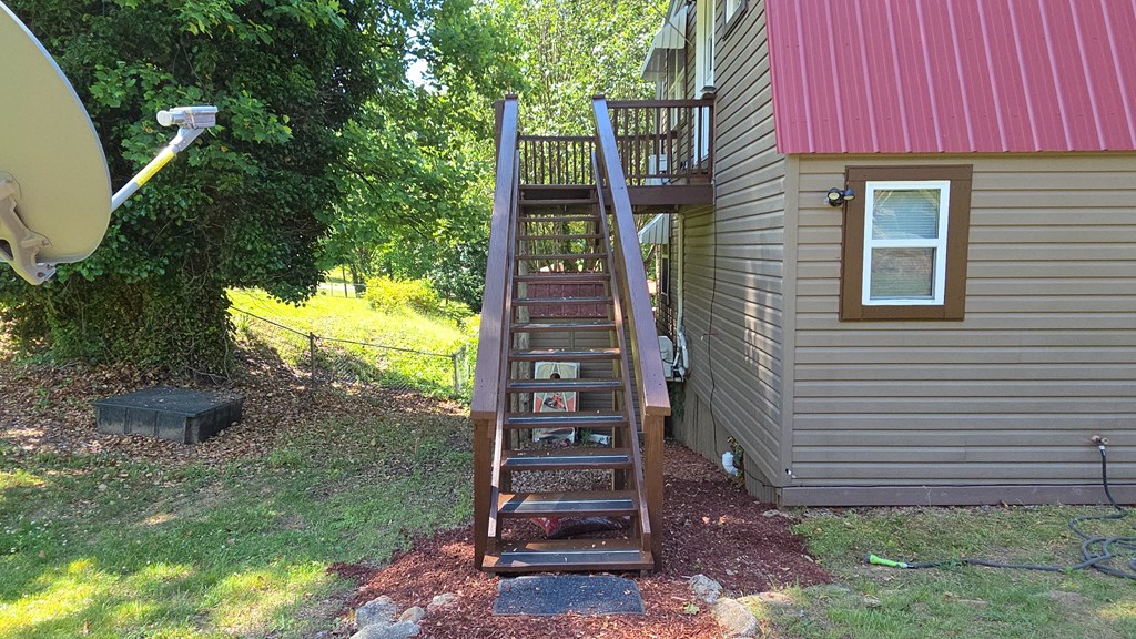 1693 CHATUGE SHORES, HIAWASSEE GA 30546
