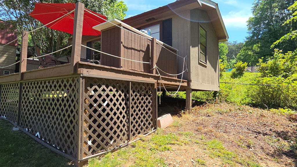 1693 CHATUGE SHORES, HIAWASSEE GA 30546