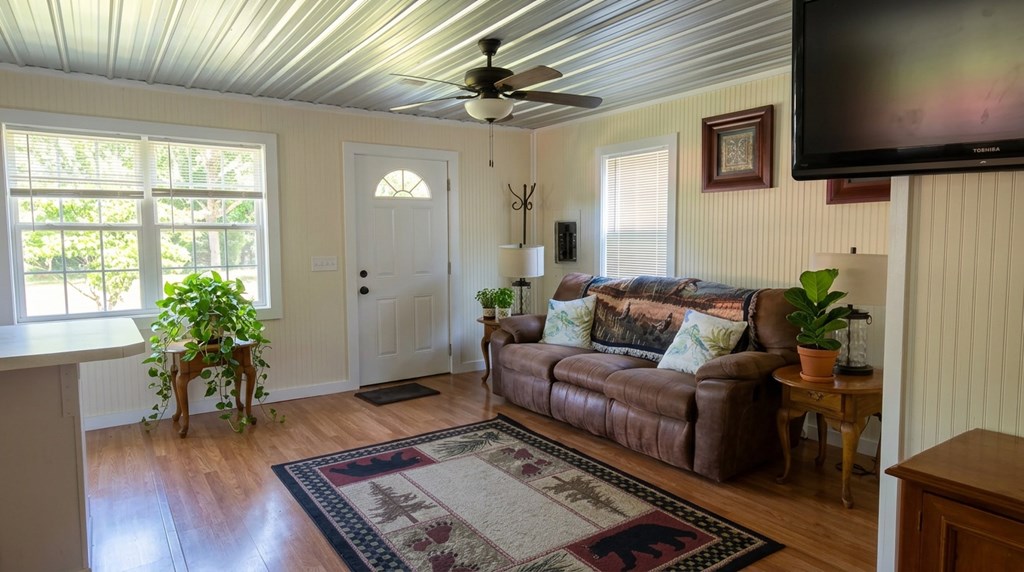1693 CHATUGE SHORES, HIAWASSEE GA 30546