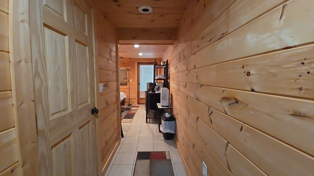 1693 CHATUGE SHORES, HIAWASSEE GA 30546