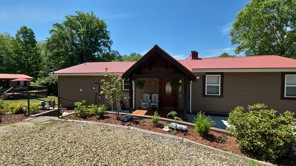 1693 CHATUGE SHORES, HIAWASSEE GA 30546