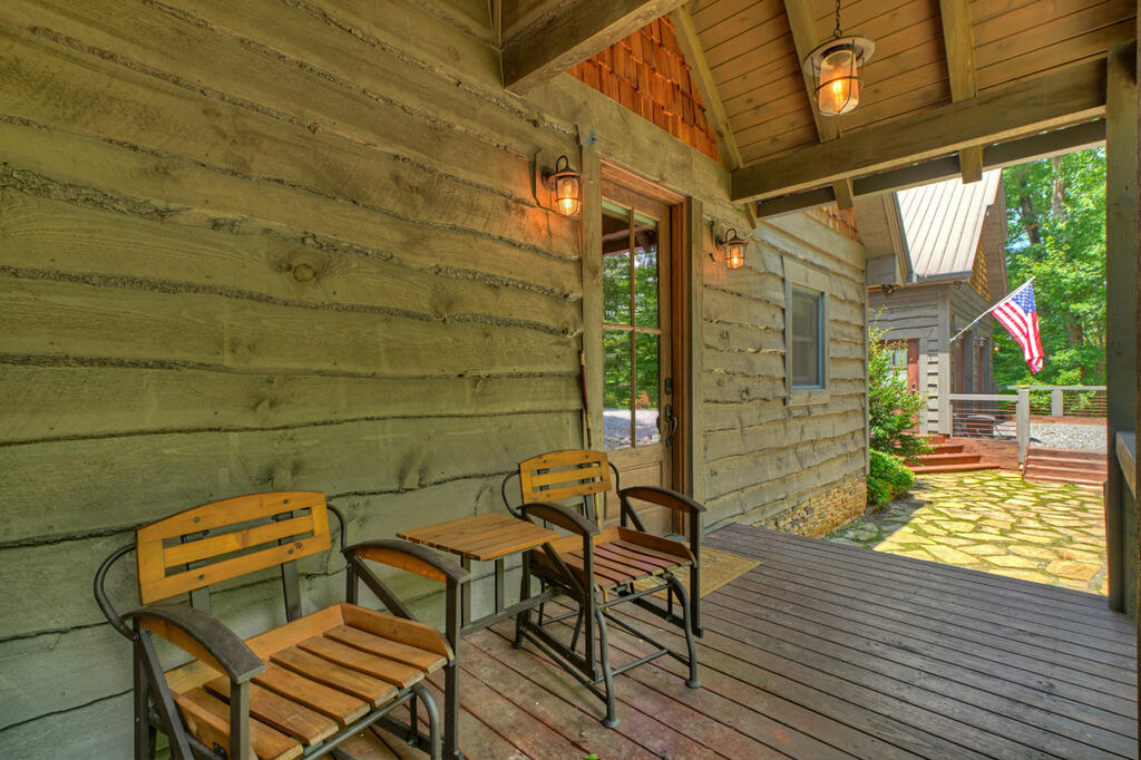 274 HOT HOUSE DRIVE, MINERAL BLUFF GA 30559
