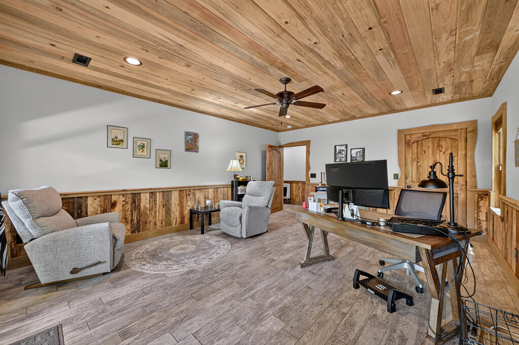 274 HOT HOUSE DRIVE, MINERAL BLUFF GA 30559