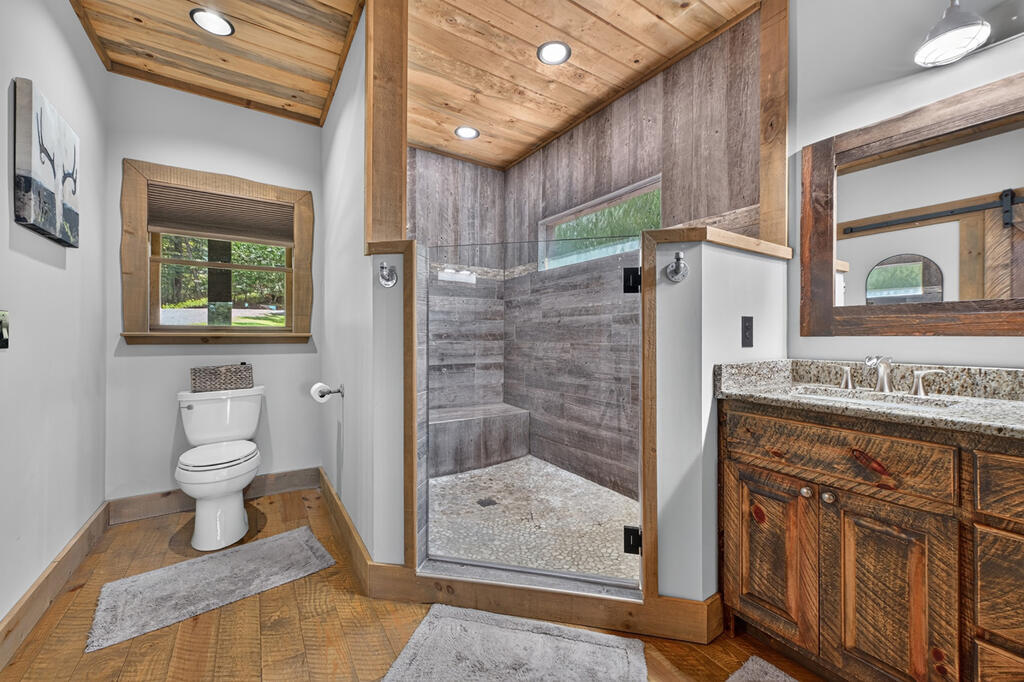 274 HOT HOUSE DRIVE, MINERAL BLUFF GA 30559