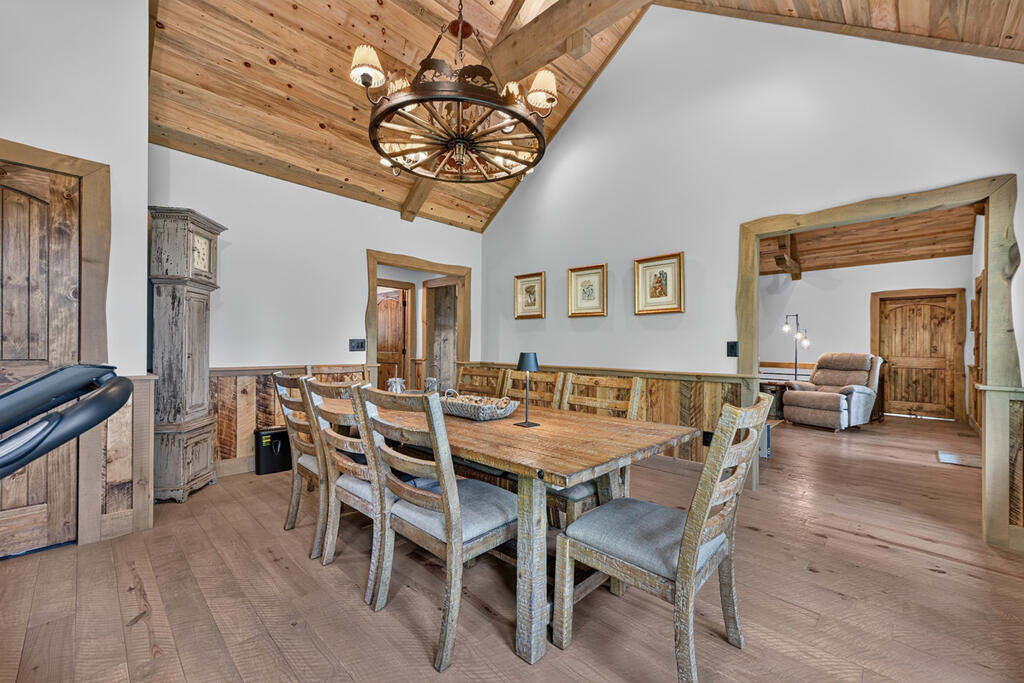 274 HOT HOUSE DRIVE, MINERAL BLUFF GA 30559