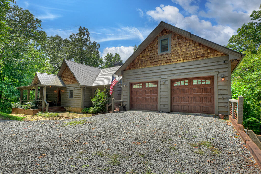 274 HOT HOUSE DRIVE, MINERAL BLUFF GA 30559
