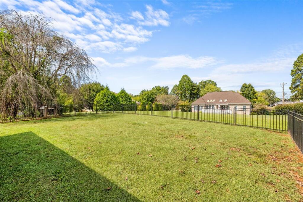 324 SIMS CIRCLE, HIAWASSEE GA 30546