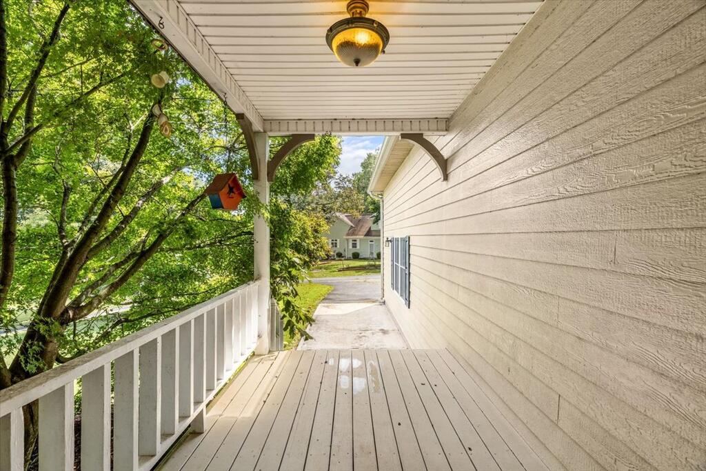 324 SIMS CIRCLE, HIAWASSEE GA 30546