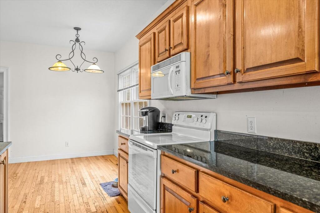 324 SIMS CIRCLE, HIAWASSEE GA 30546