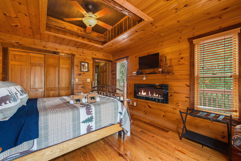551 AMY CREEK CIRCLE, ELLIJAY GA 30540