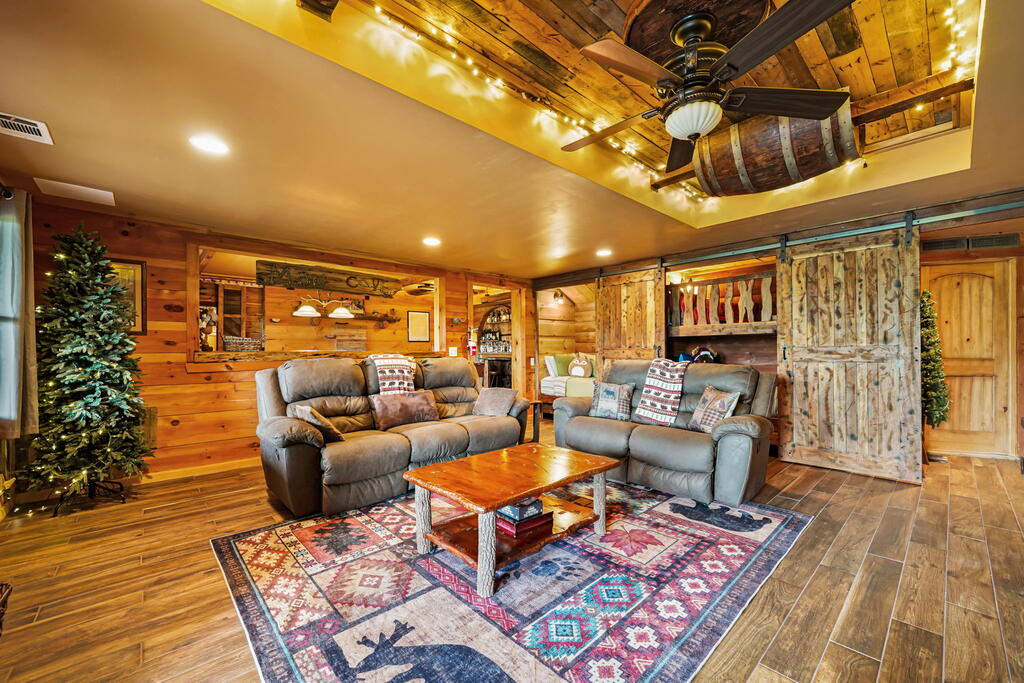 551 AMY CREEK CIRCLE, ELLIJAY GA 30540