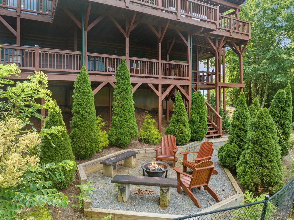 551 AMY CREEK CIRCLE, ELLIJAY GA 30540