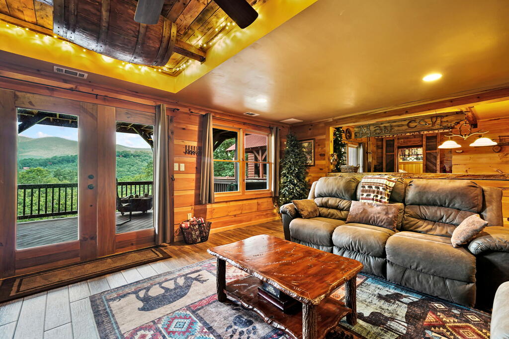 551 AMY CREEK CIRCLE, ELLIJAY GA 30540