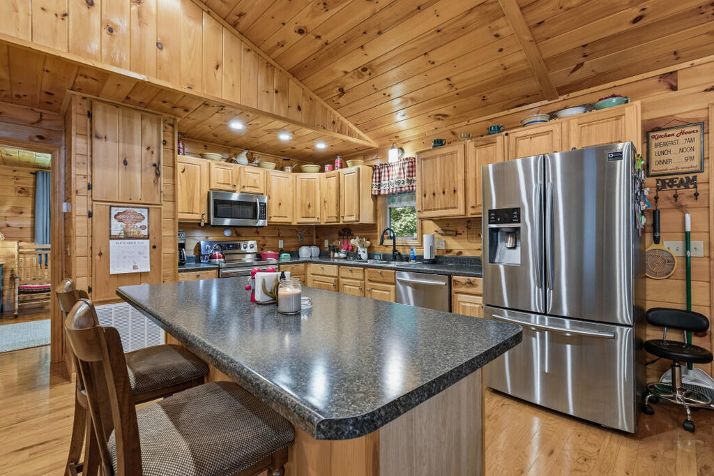 327 EAGLES NEST LANE, BLUE RIDGE GA 30513
