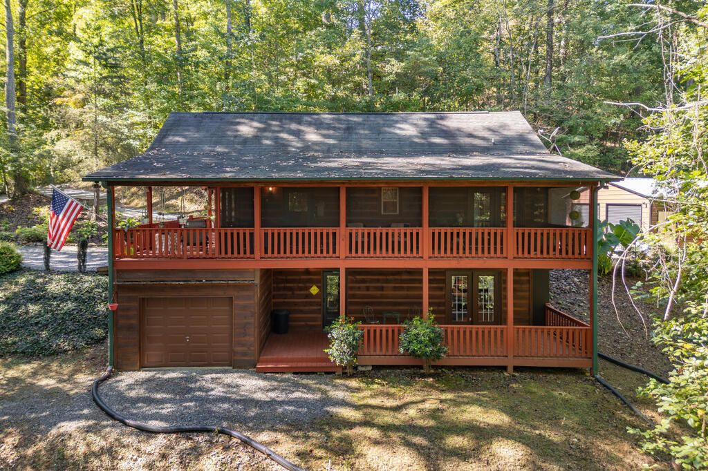 327 EAGLES NEST LANE, BLUE RIDGE GA 30513