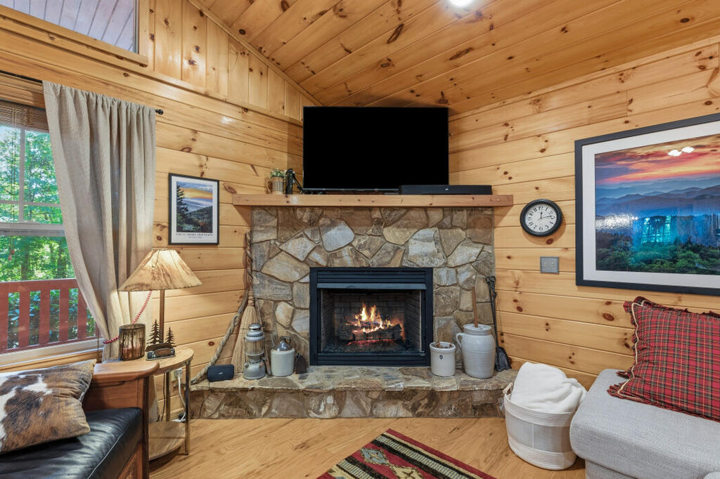 327 EAGLES NEST LANE, BLUE RIDGE GA 30513