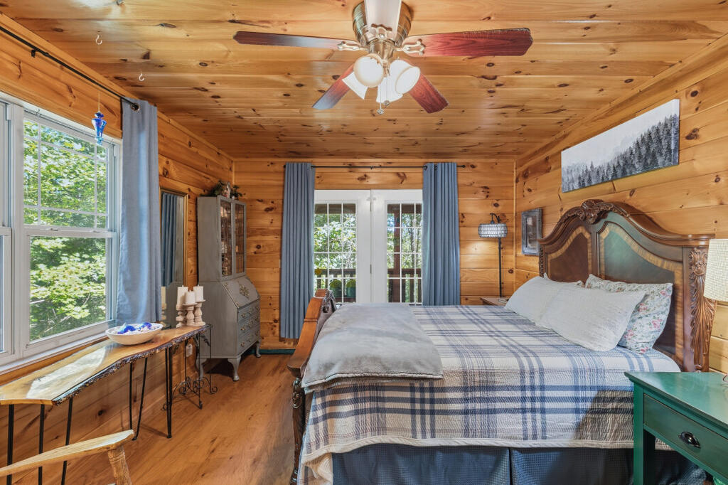 327 EAGLES NEST LANE, BLUE RIDGE GA 30513