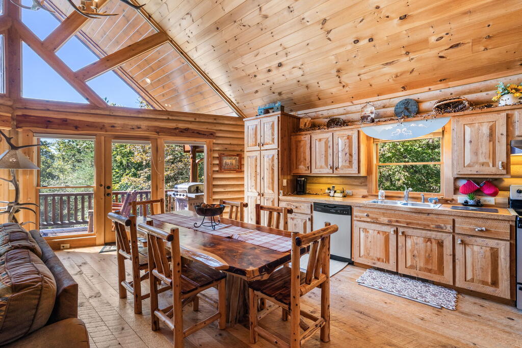 278 ARAPAHO WALK, MINERAL BLUFF GA 30559