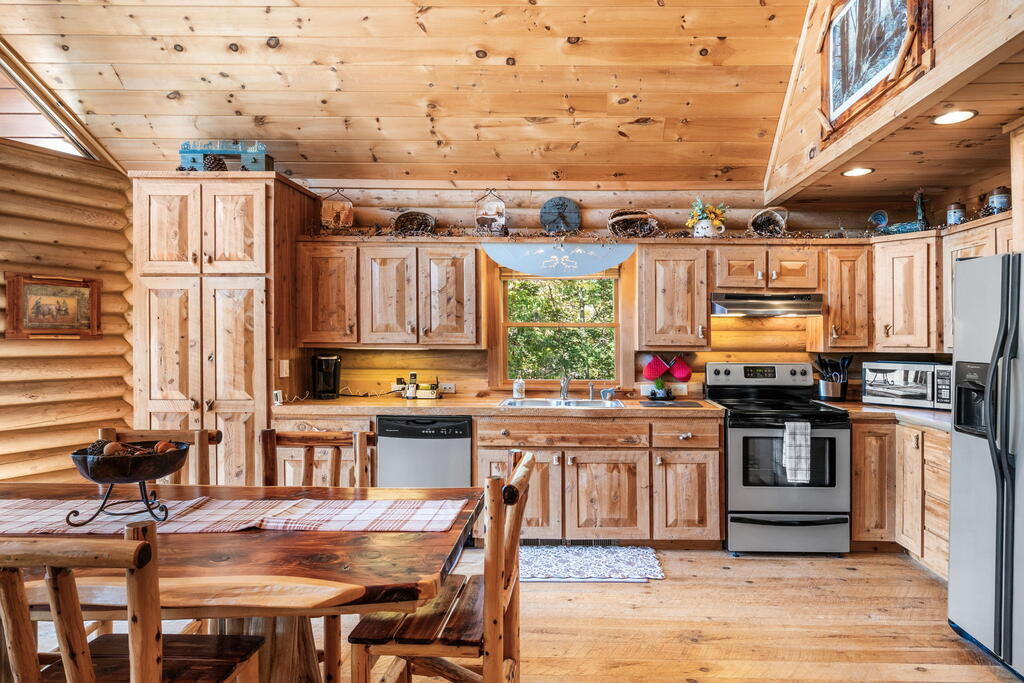 278 ARAPAHO WALK, MINERAL BLUFF GA 30559