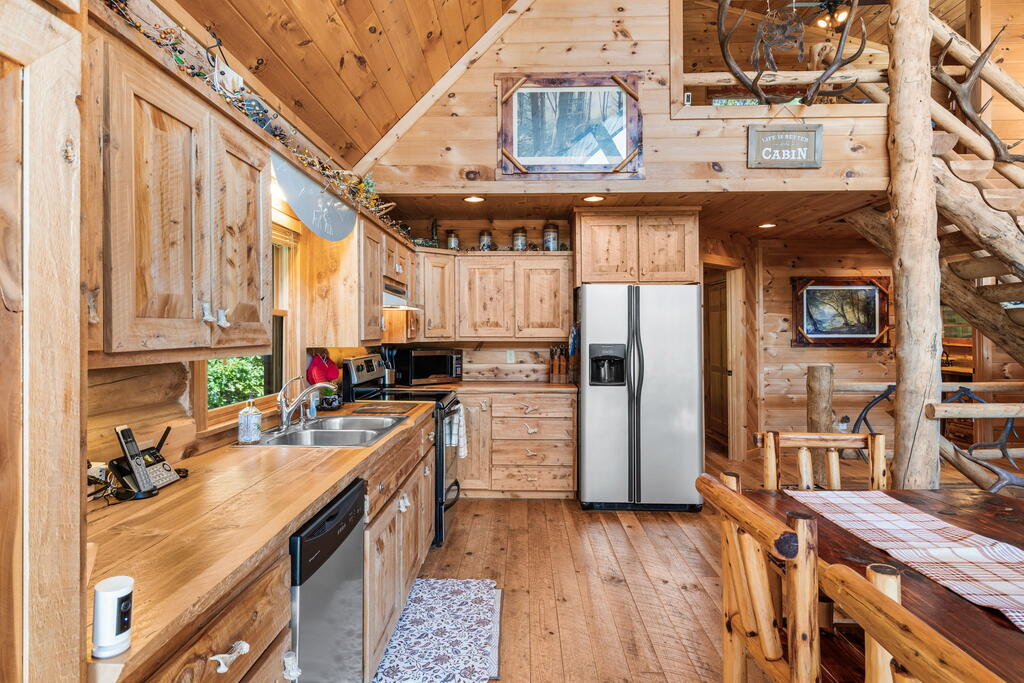278 ARAPAHO WALK, MINERAL BLUFF GA 30559