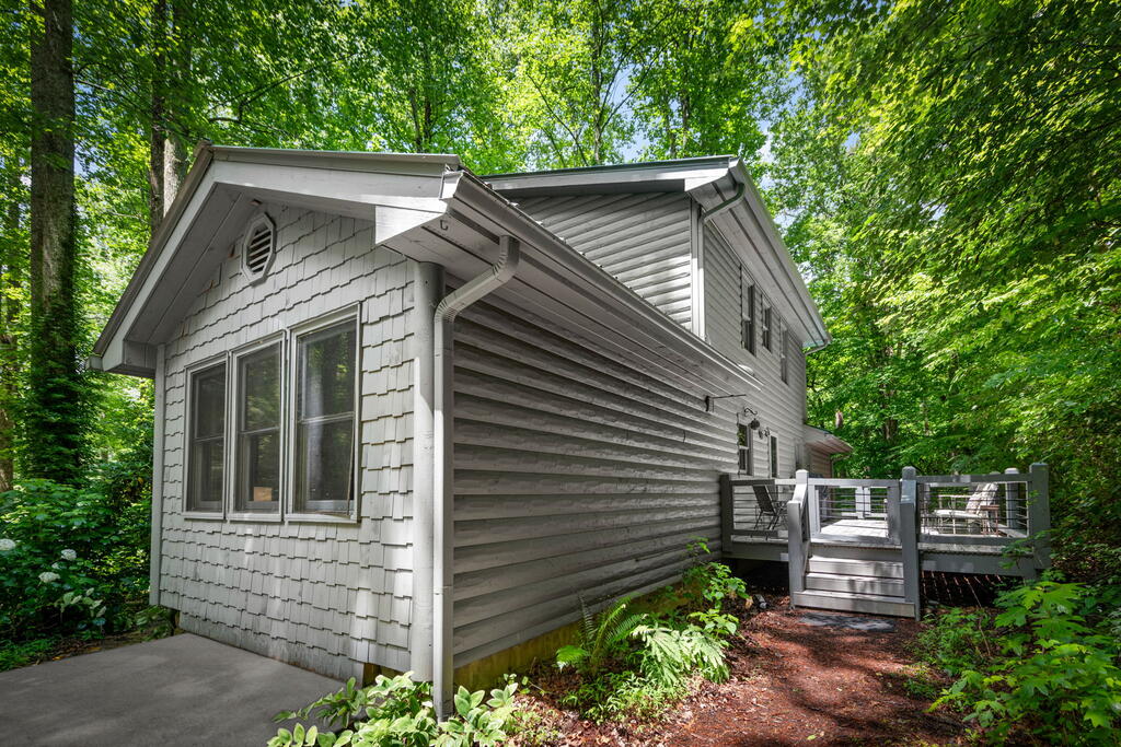 2977 HWY 2, BLUE RIDGE GA 30513