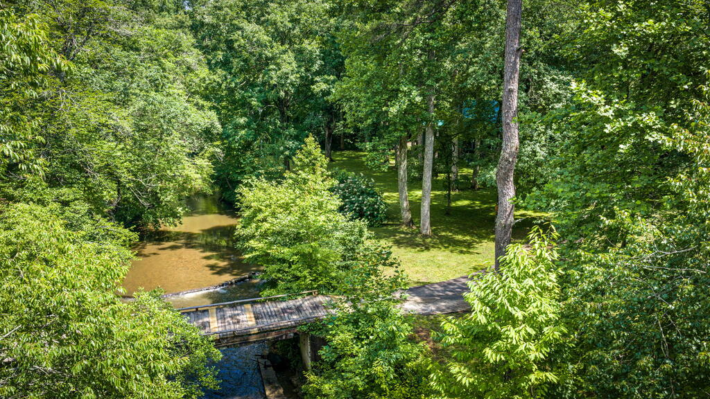 2977 HWY 2, BLUE RIDGE GA 30513
