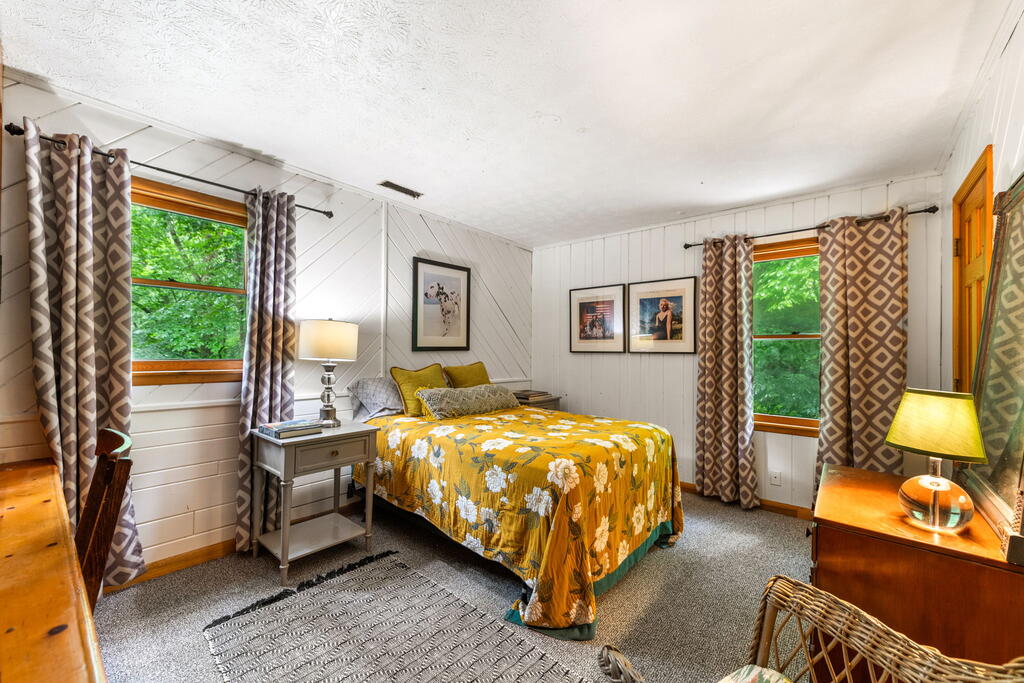 2977 HWY 2, BLUE RIDGE GA 30513