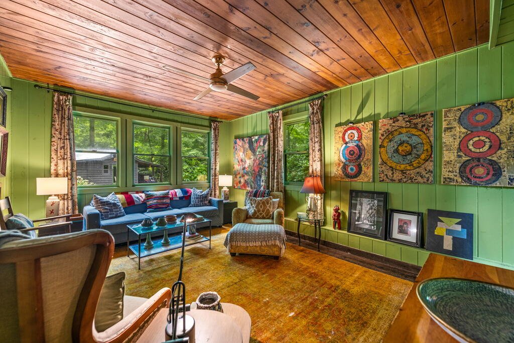2977 HWY 2, BLUE RIDGE GA 30513