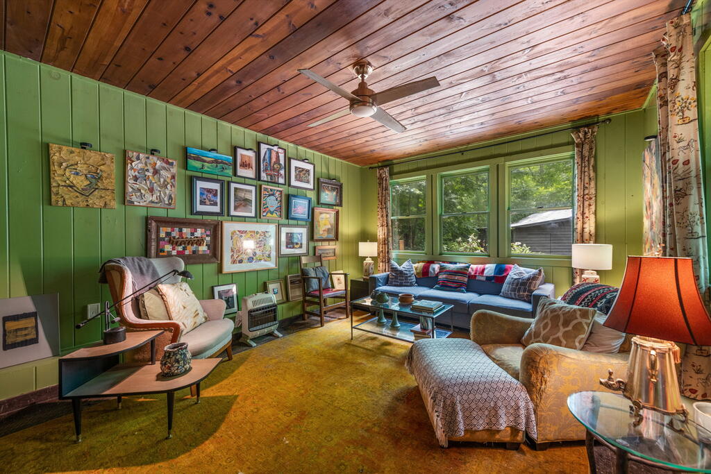 2977 HWY 2, BLUE RIDGE GA 30513
