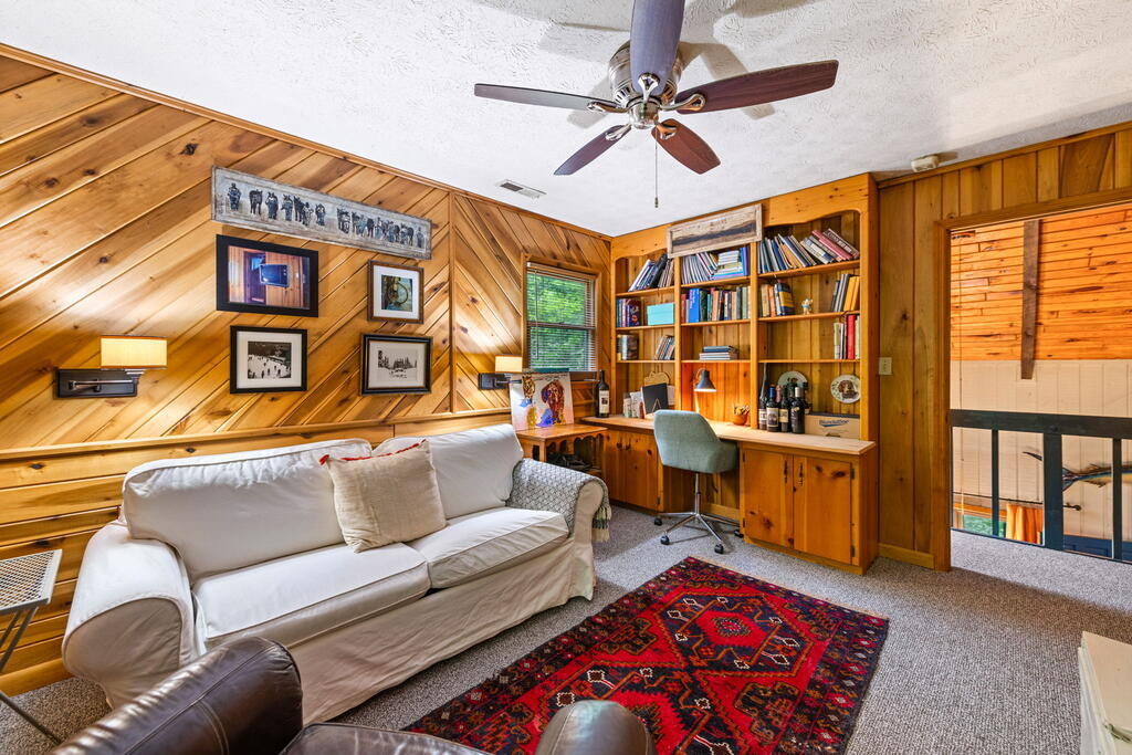 2977 HWY 2, BLUE RIDGE GA 30513