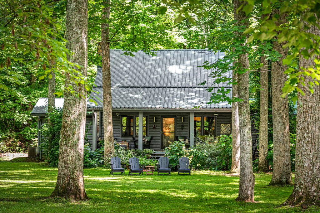 2977 HWY 2, BLUE RIDGE GA 30513
