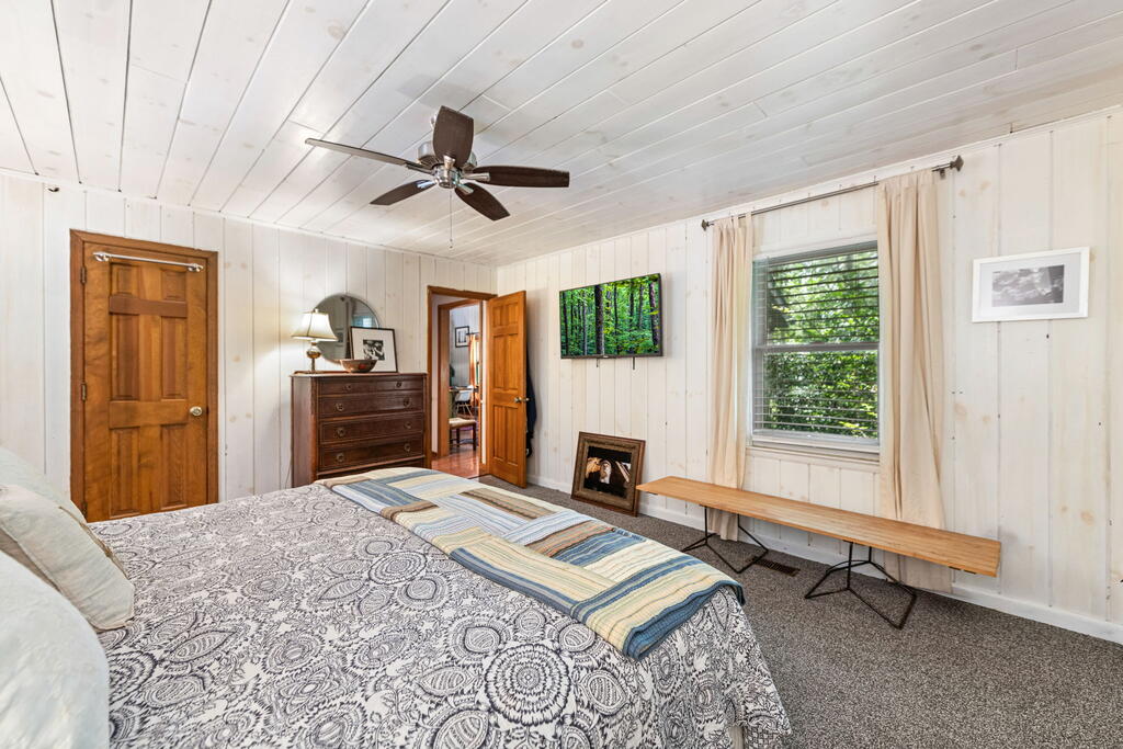 2977 HWY 2, BLUE RIDGE GA 30513