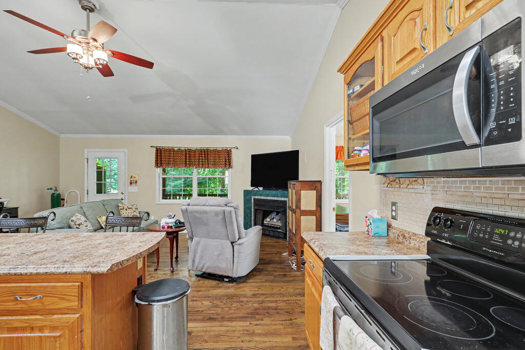 6961 WOODLAKE CIRCLE, YOUNG HARRIS GA 30582