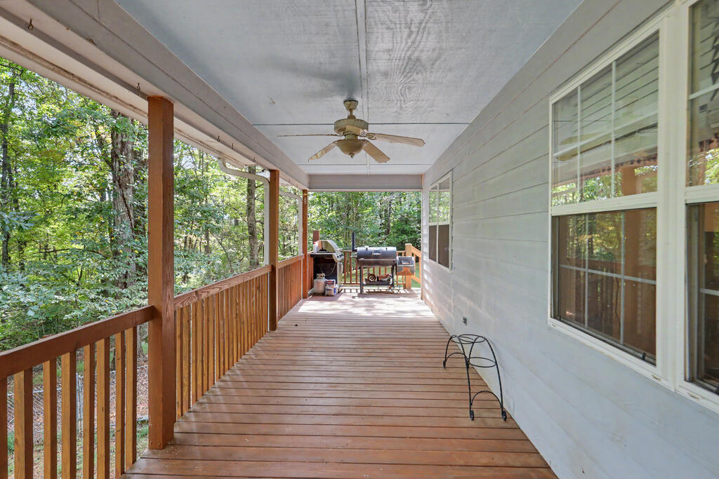 6961 WOODLAKE CIRCLE, YOUNG HARRIS GA 30582