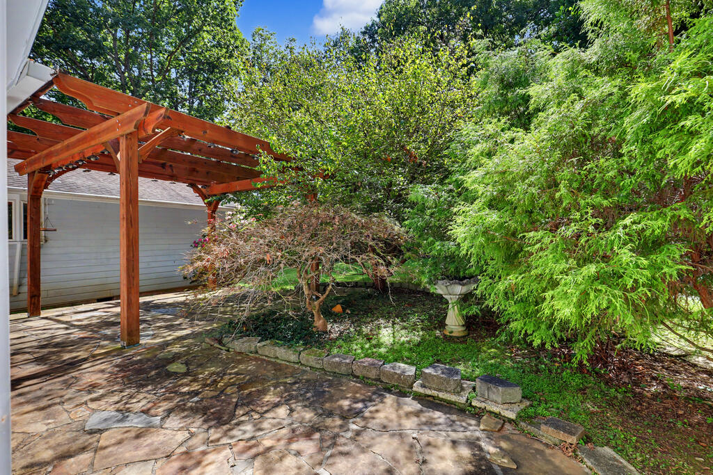6961 WOODLAKE CIRCLE, YOUNG HARRIS GA 30582