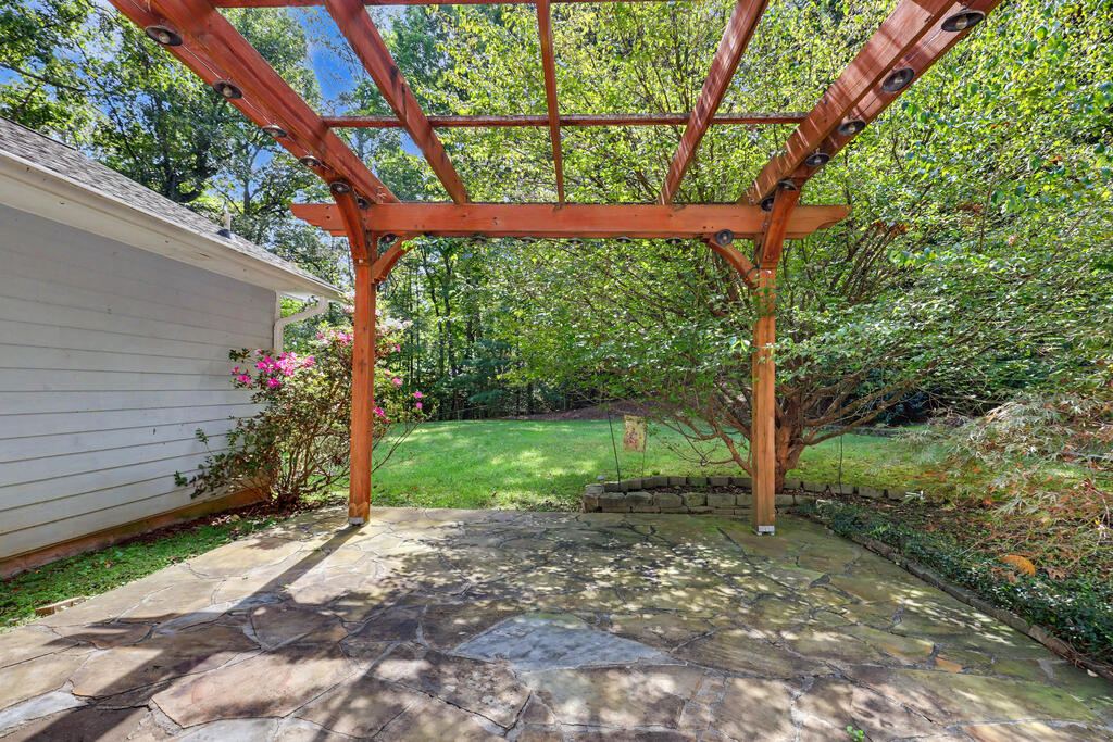 6961 WOODLAKE CIRCLE, YOUNG HARRIS GA 30582