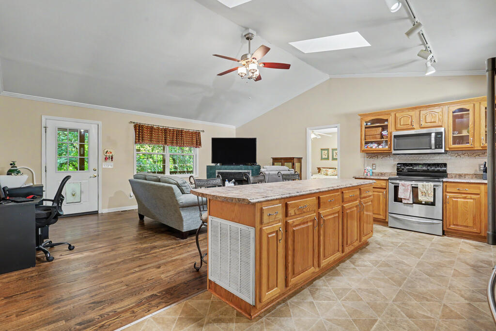 6961 WOODLAKE CIRCLE, YOUNG HARRIS GA 30582