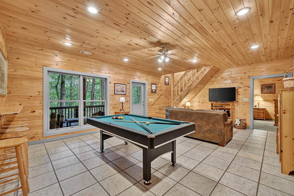 381 ICY LANE, BLUE RIDGE GA 30513