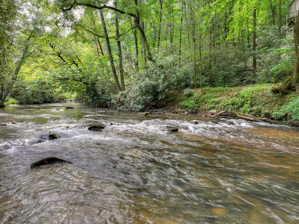 381 ICY LANE, BLUE RIDGE GA 30513