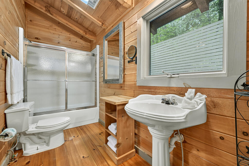 381 ICY LANE, BLUE RIDGE GA 30513