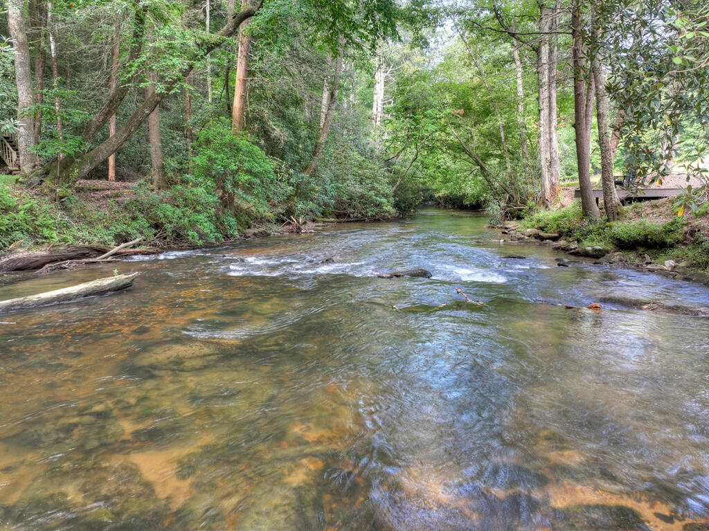 381 ICY LANE, BLUE RIDGE GA 30513