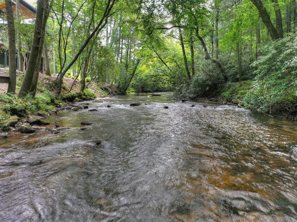 381 ICY LANE, BLUE RIDGE GA 30513