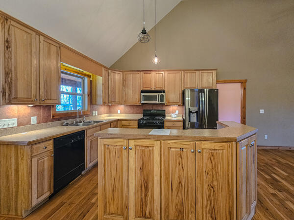 130 ALM LANE, ELLIJAY GA 30540