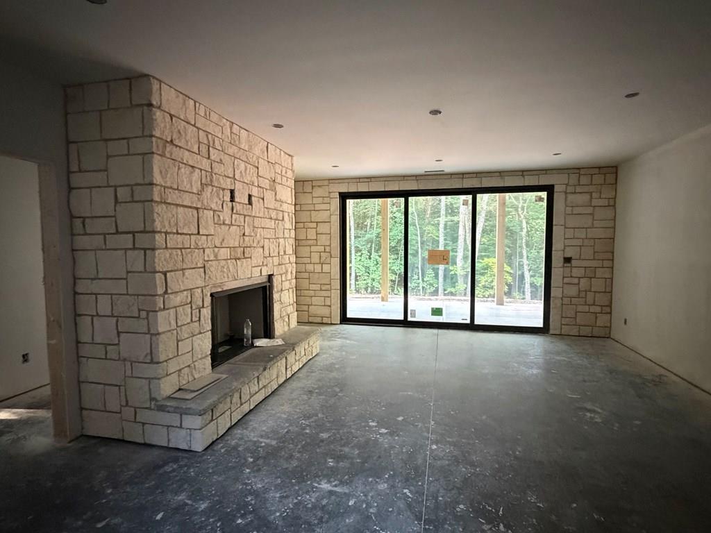 256 FAIRVIEW DRIVE, BLUE RIDGE GA 30513