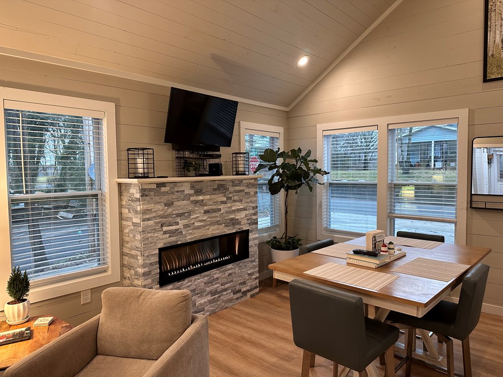 610 E SECOND STREET, BLUE RIDGE GA 30513