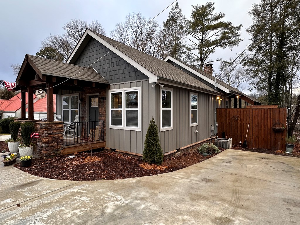 610 E SECOND STREET, BLUE RIDGE GA 30513
